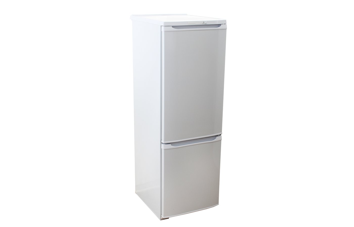 Бирюса новосибирске купить. Двухкамерный холодильник Бирюса 118. Холодильник Бирюса 118, белый. Холодильник Бирюса r 118ca. Холодильник Бирюса 120.